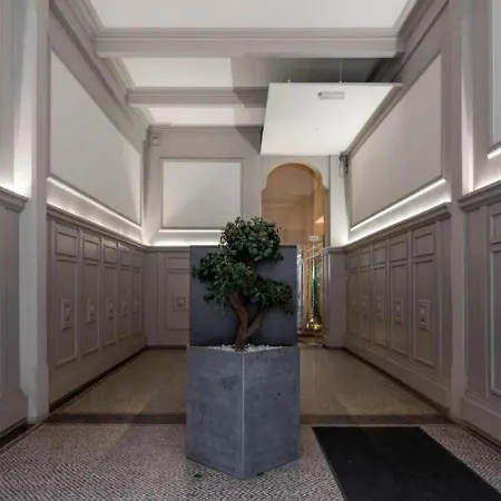Urban Oasis With Free Parking Apartment